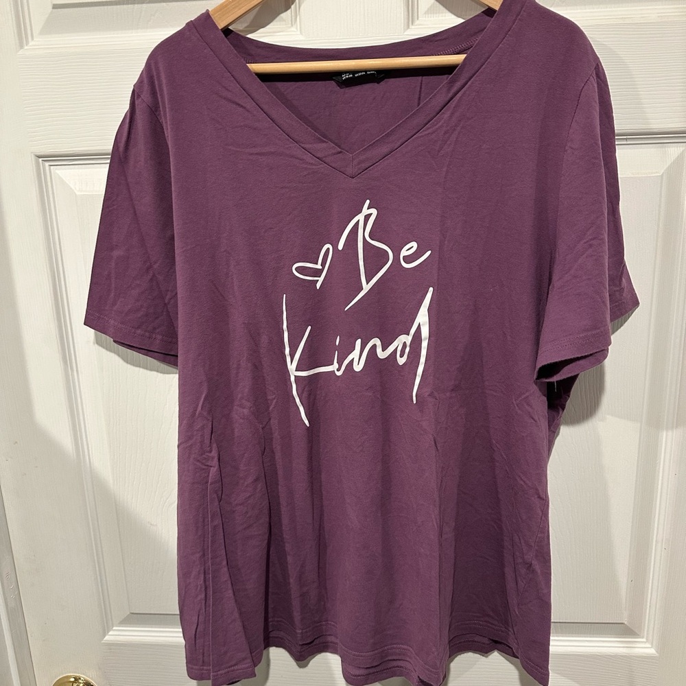 BloomChic Purple V-Neck Graphic Tee